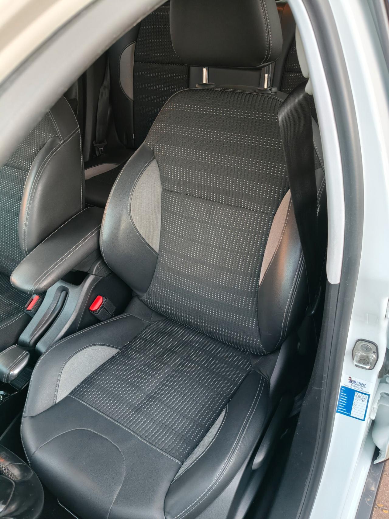 Peugeot 2008 BlueHDi 120 S&S Crossway