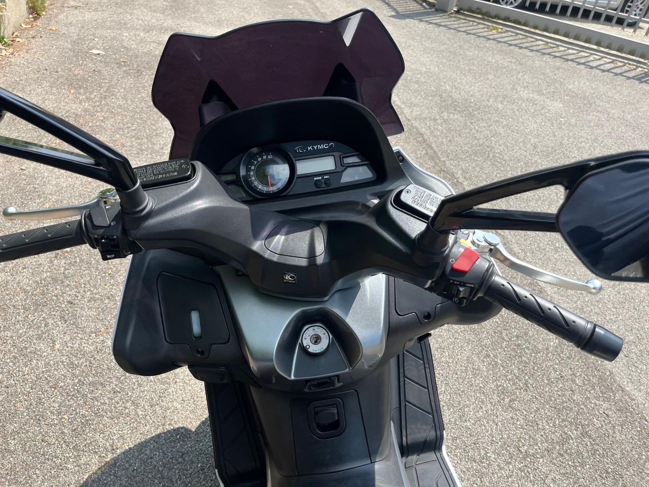 Kymco Downtown 400i