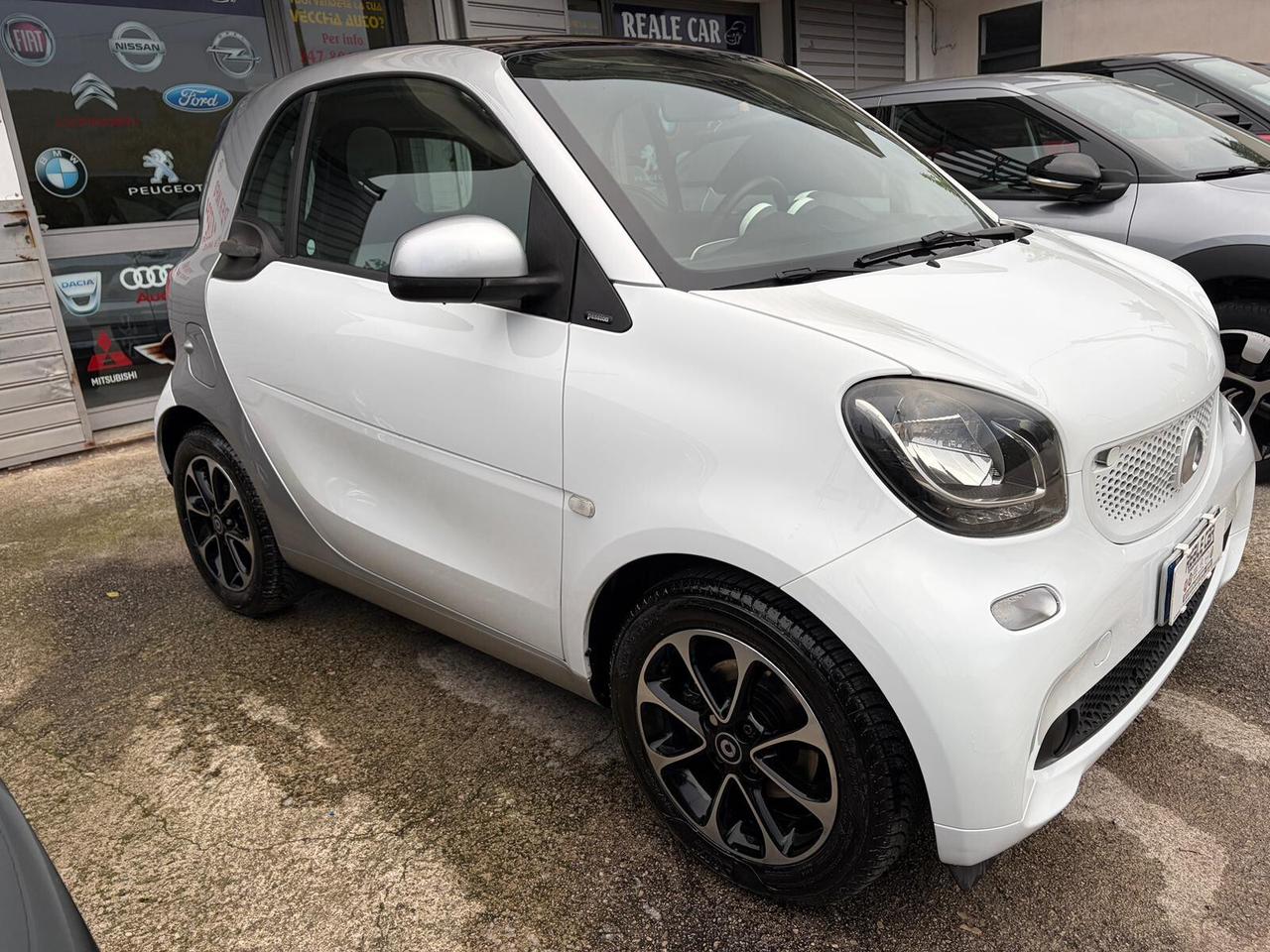 Smart ForTwo 1.0 BENZINA 71CV Passion