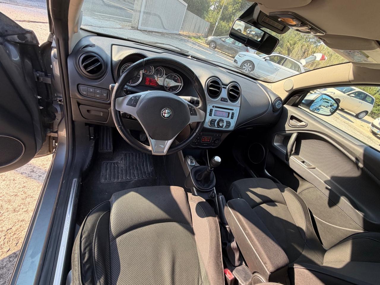 Alfa Romeo MiTo 1.4 105 CV M.air Distinctive Premium Pack