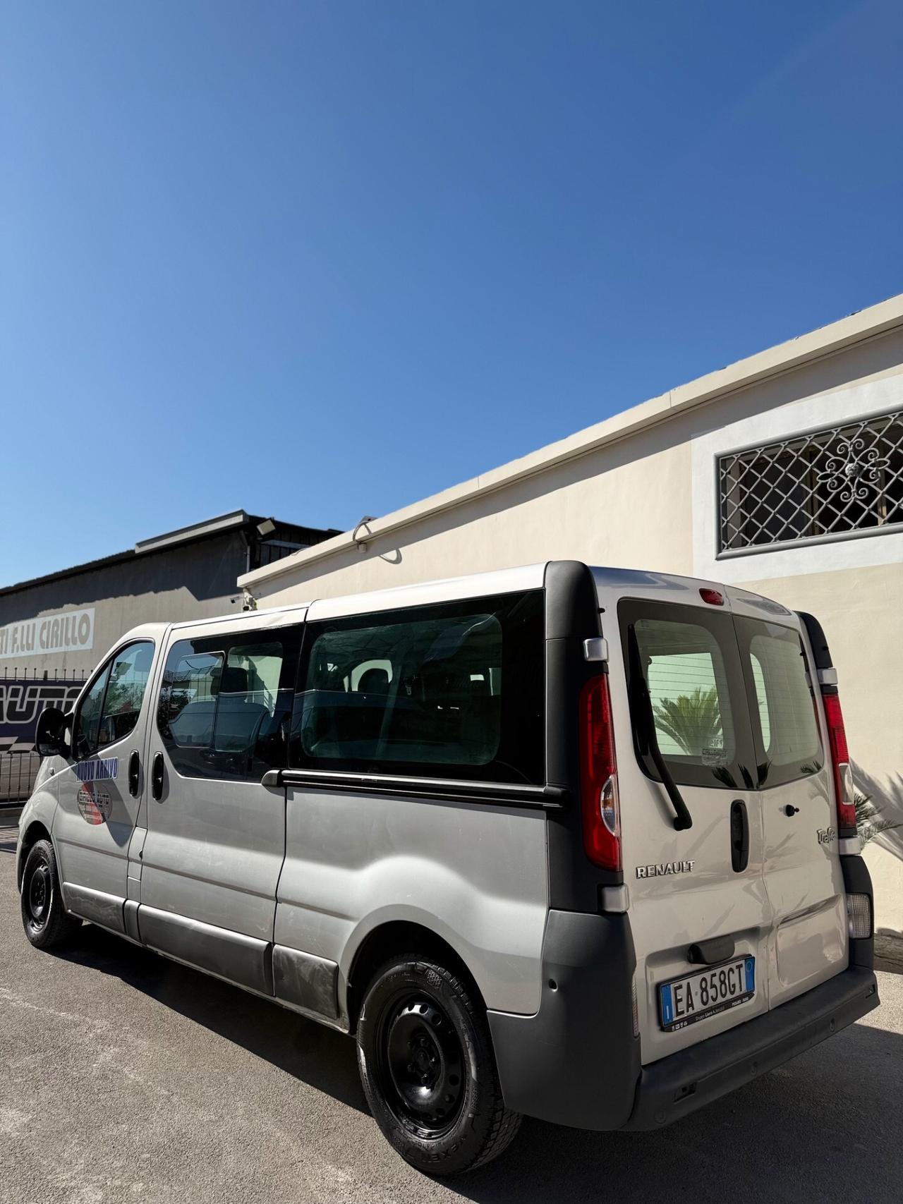 Renault Trafic 2.0 Diesel 9 Posti 115 Cv