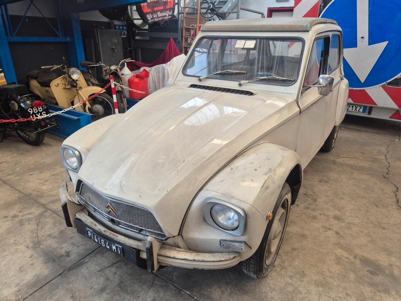 Citroen Dyane 2 cv AYA 2A