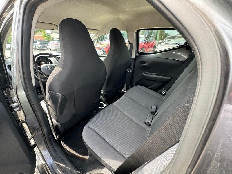 Toyota Aygo Connect 1.0 VVT-i 72 CV 5 porte x-fun
