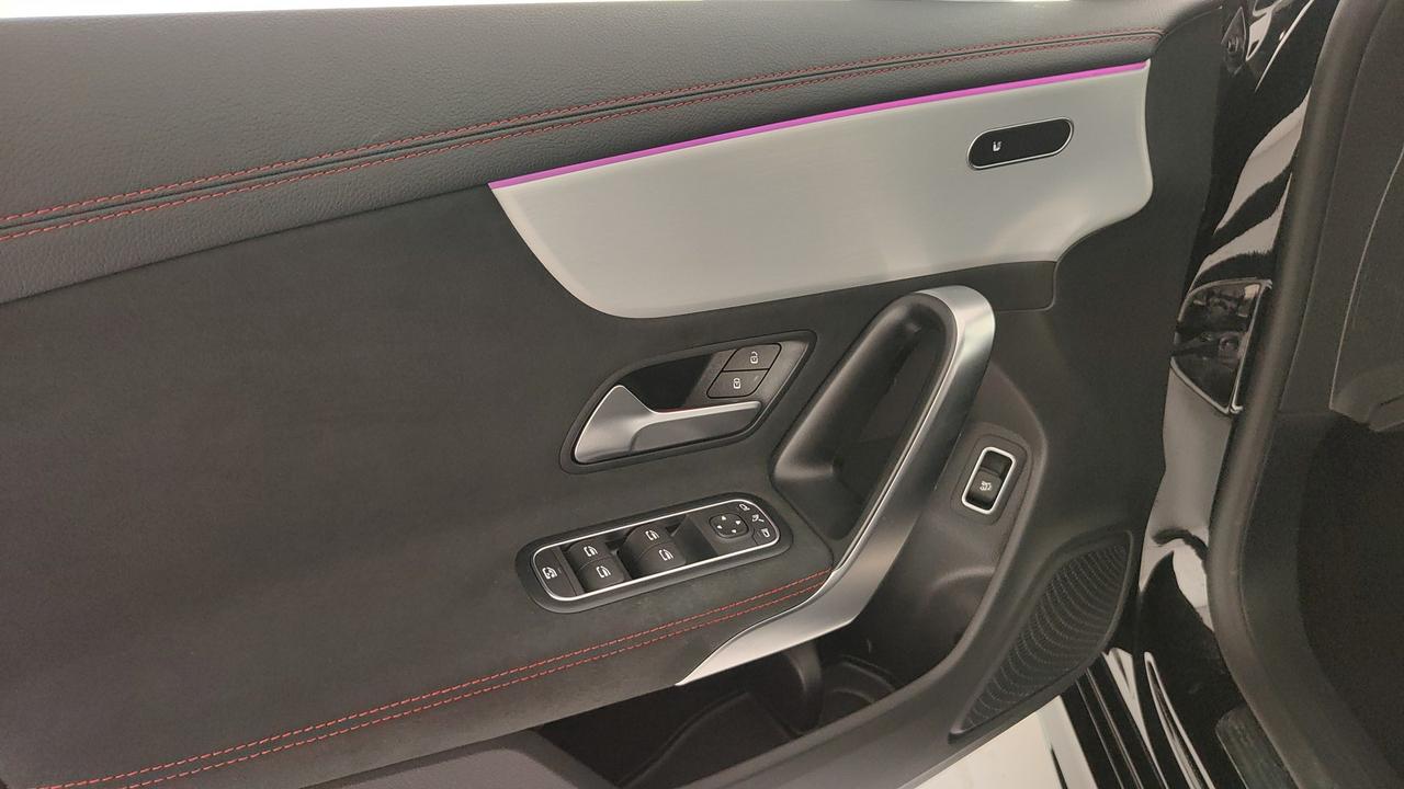 Mercedes-Benz CLA Shooting Brake 180 d AMG Line Advanced Plus auto