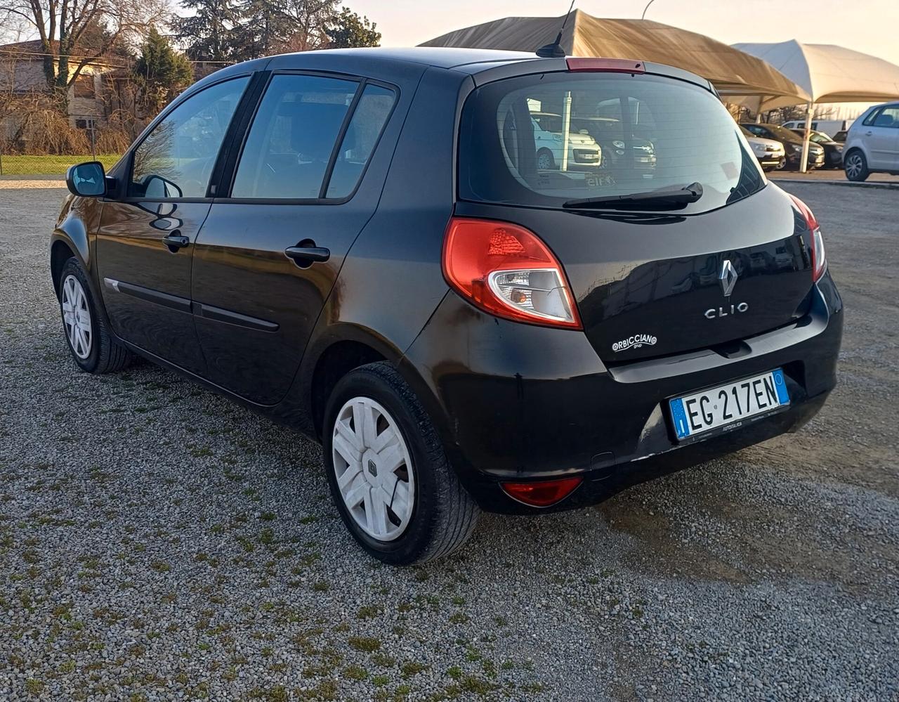 Renault Clio 1.2 16V 5 porte Dynamique