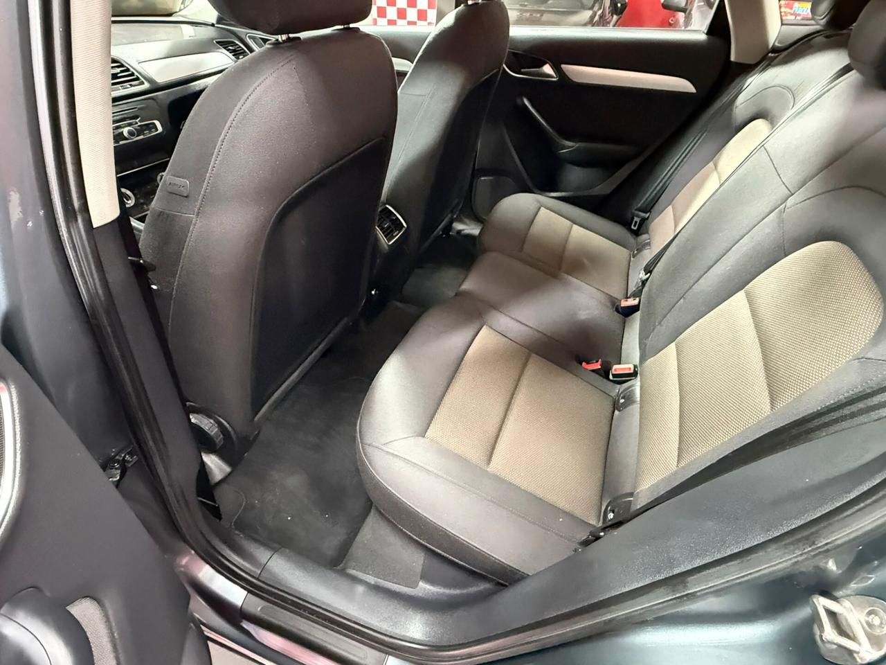 Audi Q3 2.0 TDI 140cv Business plus - 2012