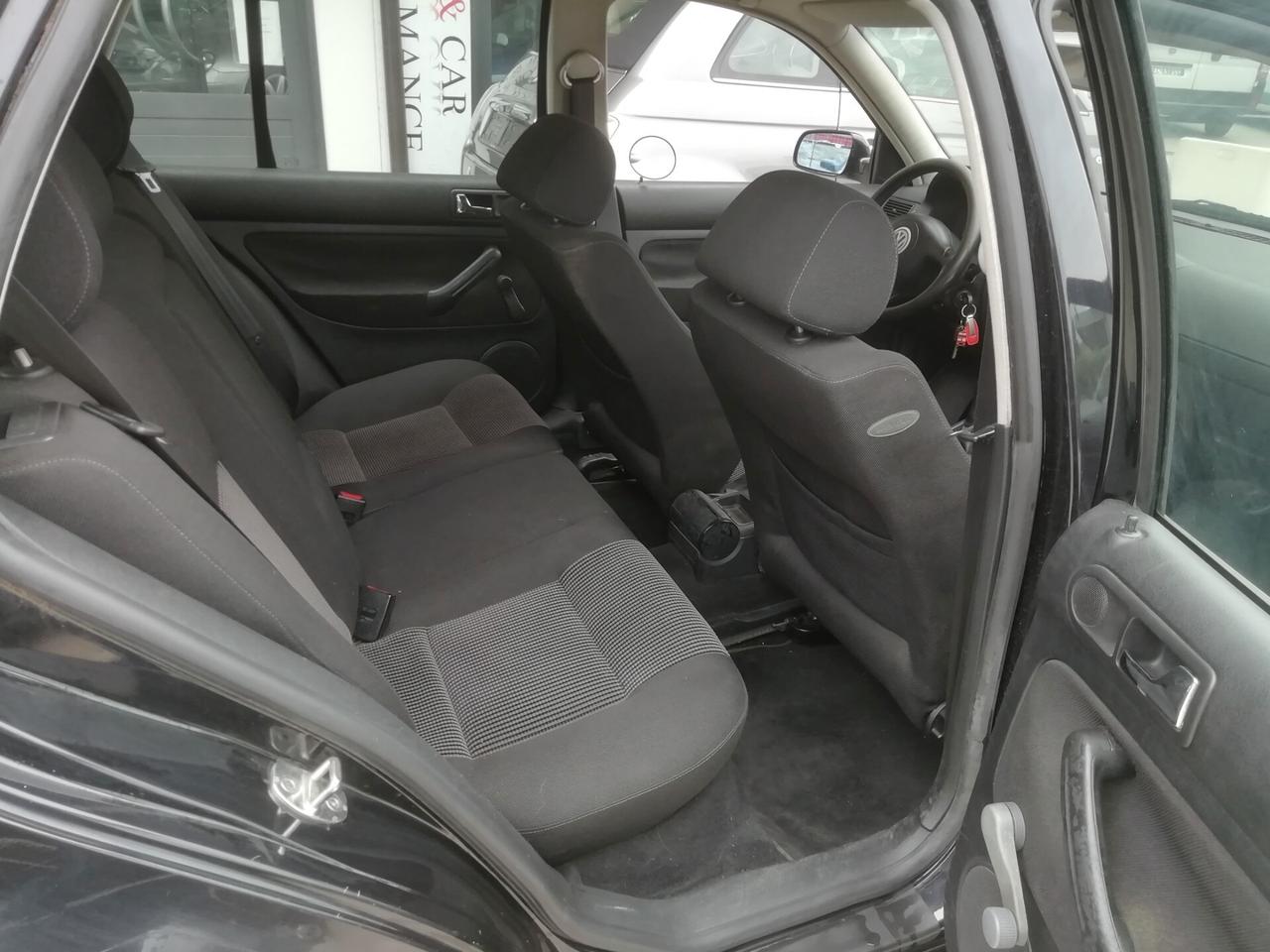 Volkswagen Golf 1.9 TDI/110 CV cat 5 porte Highline