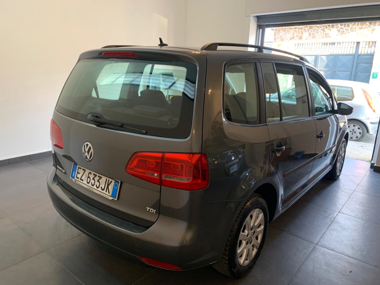 Volkswagen Touran Business 1.6 TDI DSG Comfortline