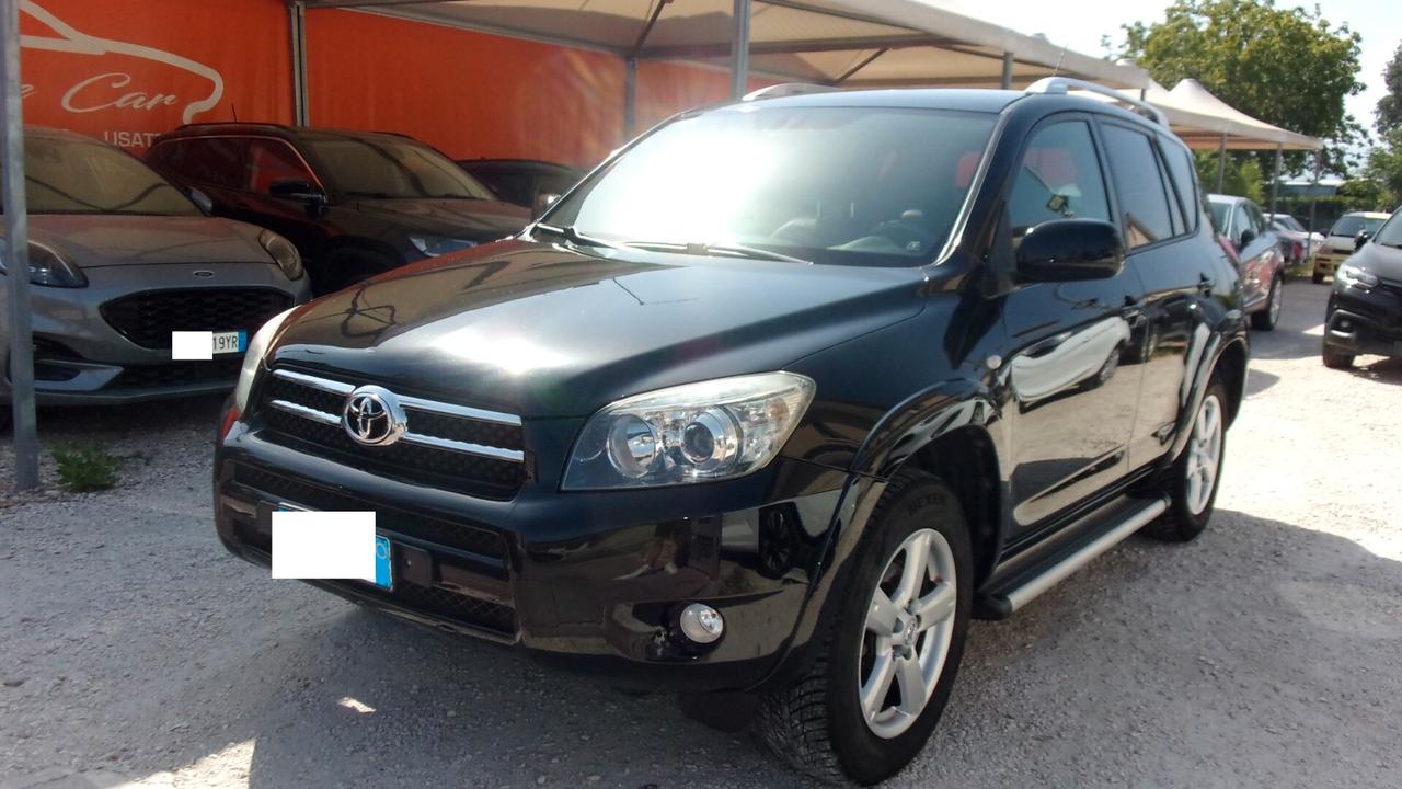 Toyota RAV 4 RAV4 2.2 D-4D 177 CV Luxury