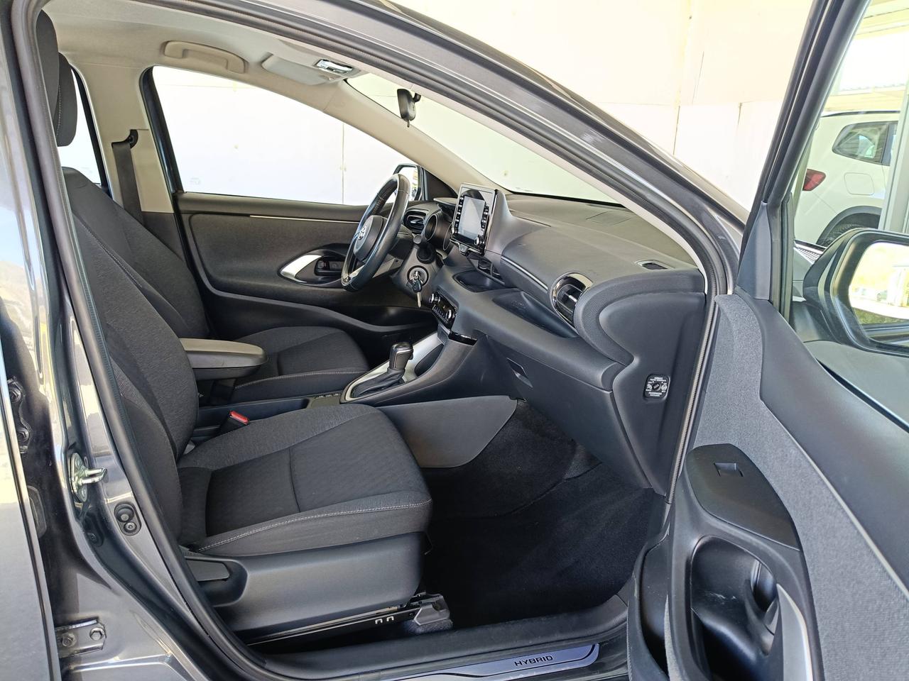 TOYOTA Yaris IV 2020 - Yaris 1.5h Trend