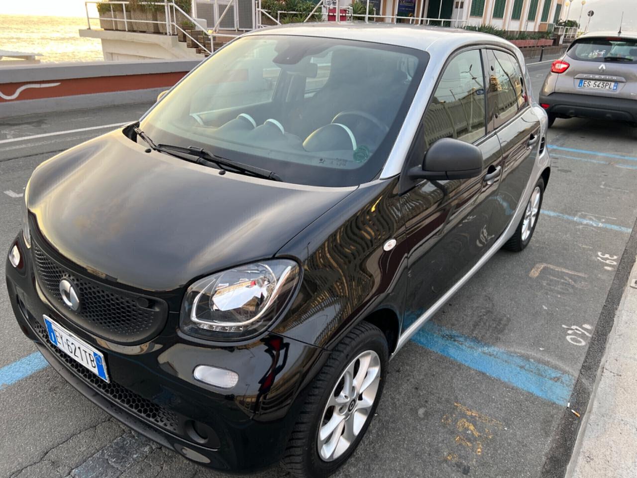 SMAR FORFOUR 70 1.0 AUTOMATICA NEOPATENTANTI