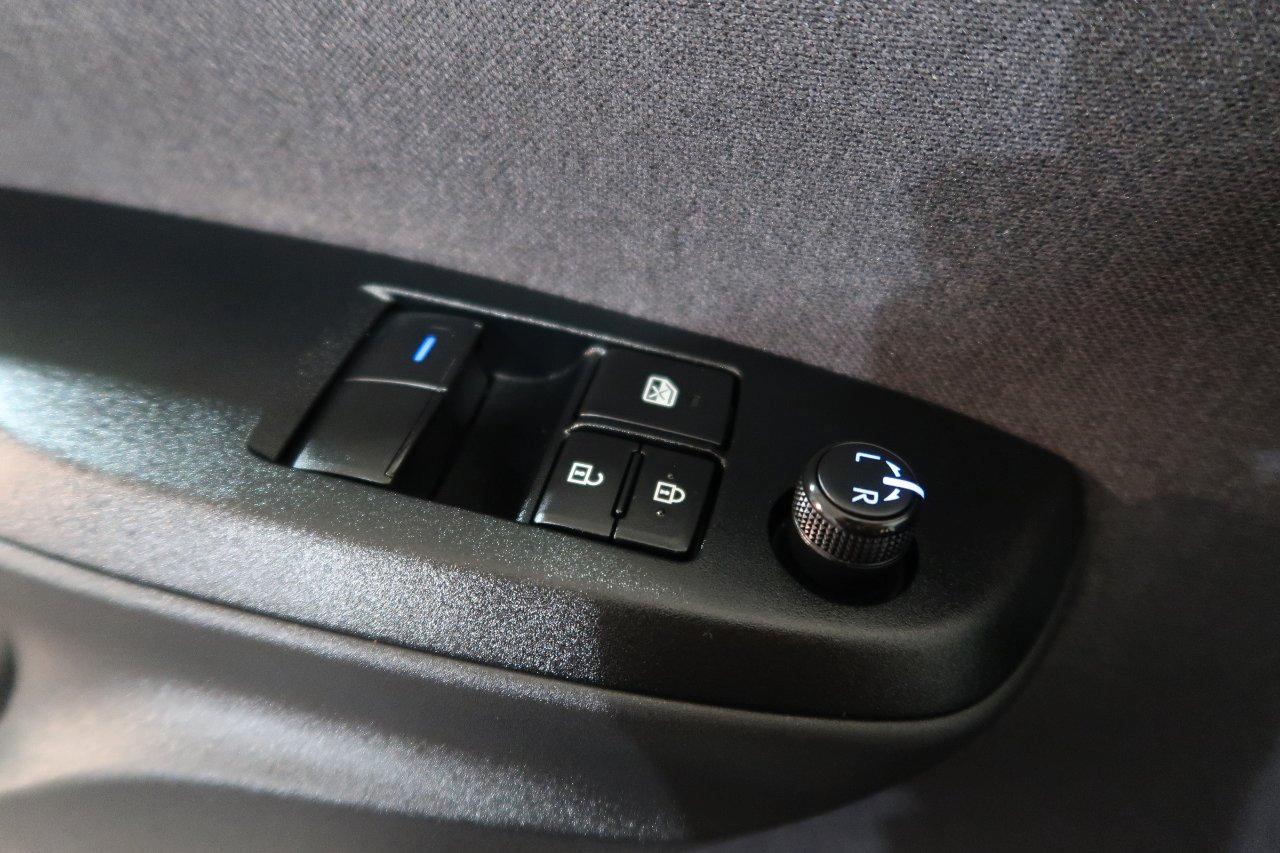 Toyota Yaris 1.5h Business # TELECAMERA # CAMBIO AUT #