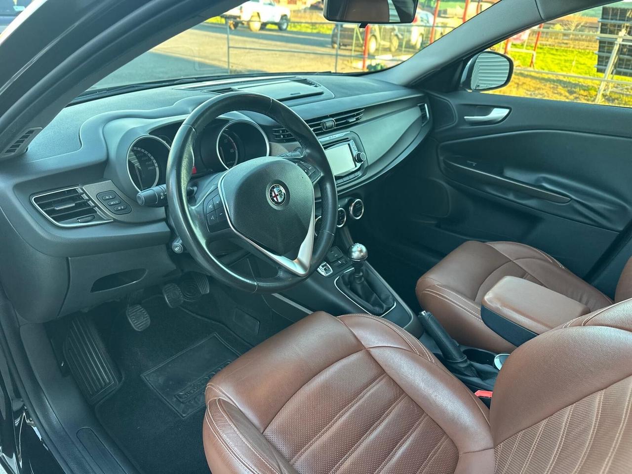 Alfa Romeo Giulietta 1.6 JTDm-2 105 CV Exclusive