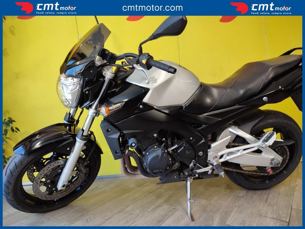Suzuki GSR 600 - 2008
