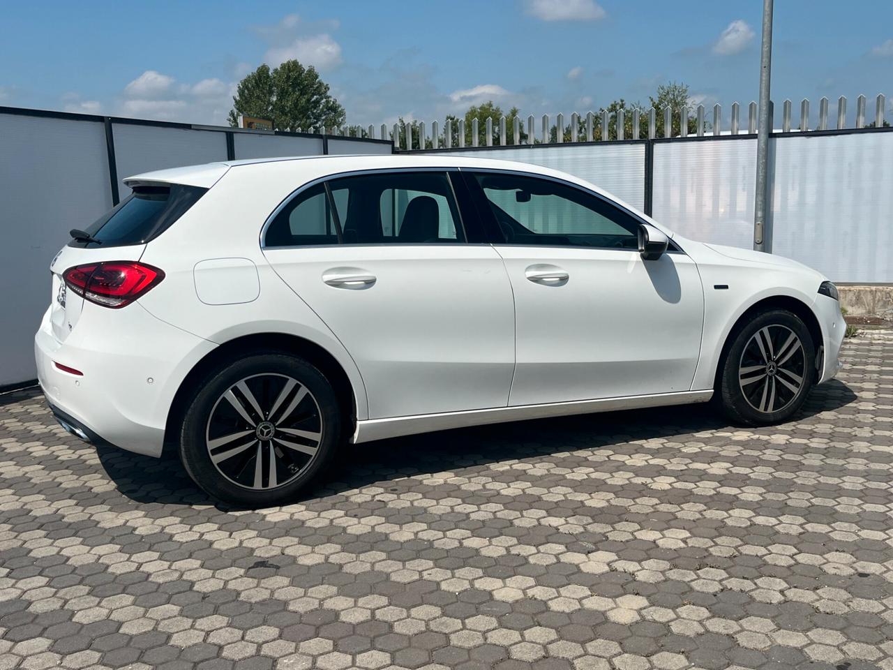 Mercedes-benz A 250 A 250 e Automatic EQ-Power Sport
