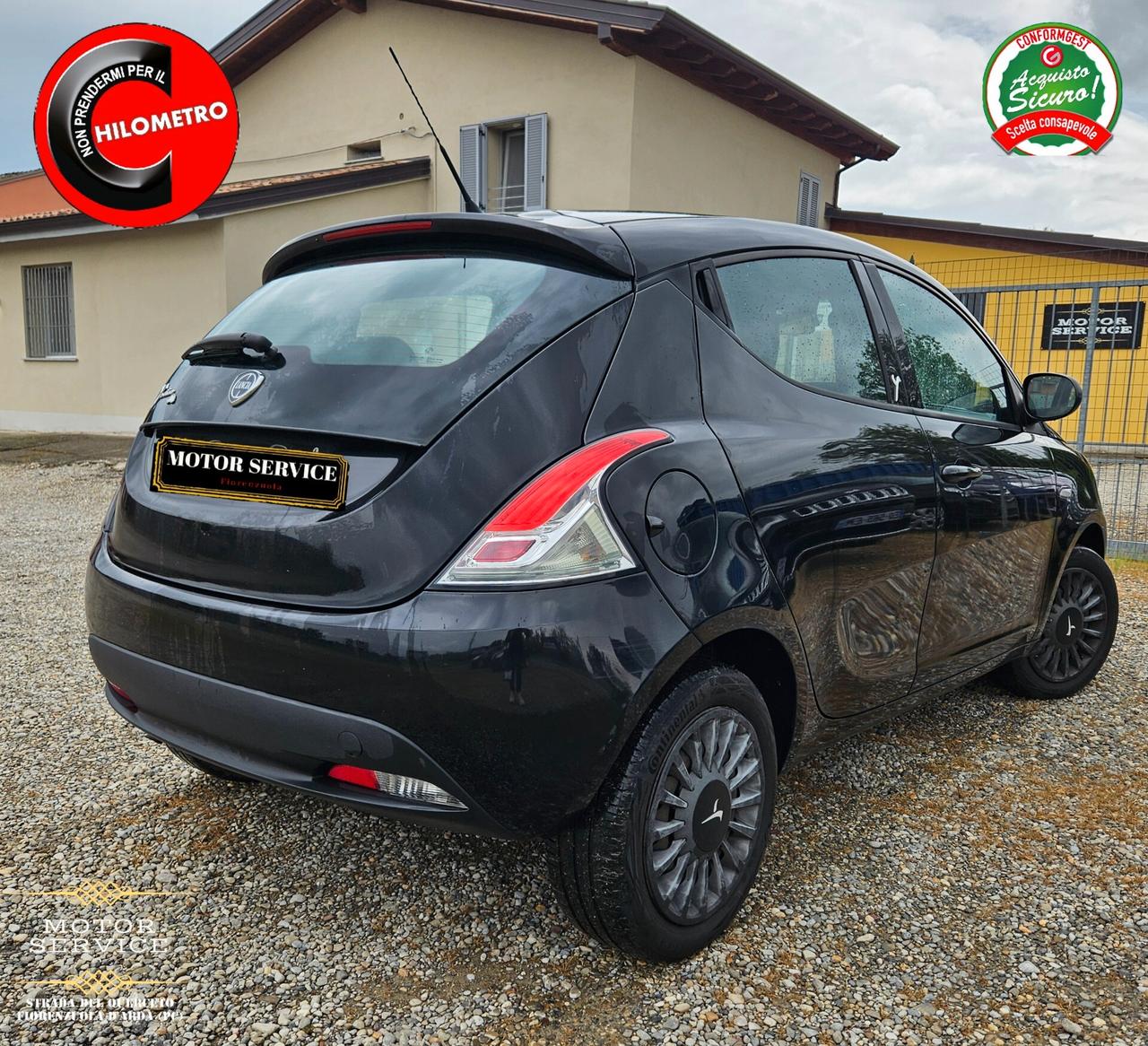 Lancia Ypsilon 1.2 69cv Elefantino km reali unipro da 89€ mese
