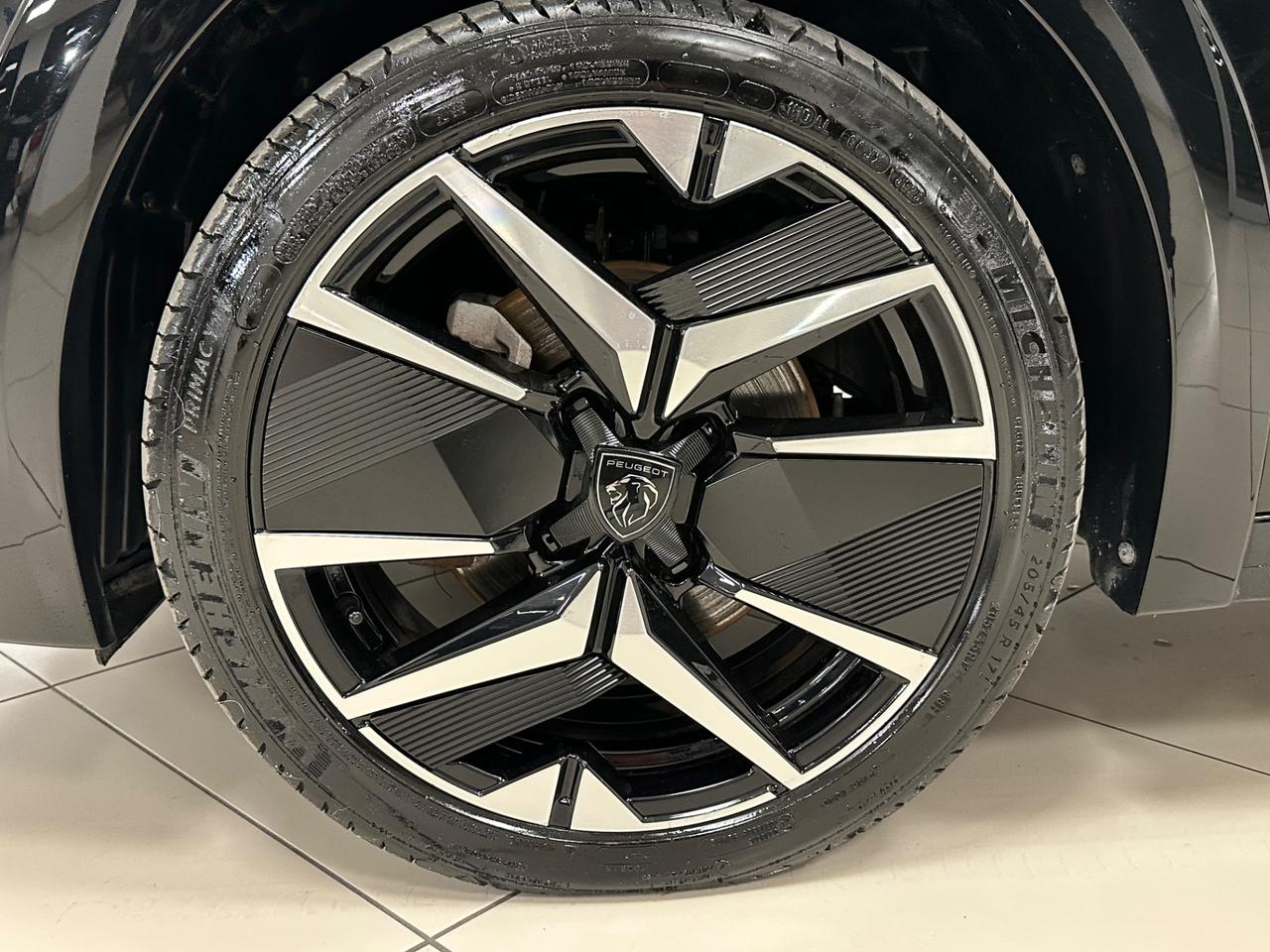 Peugeot 208 PureTech 100 Cv 5 porte GT - 2024