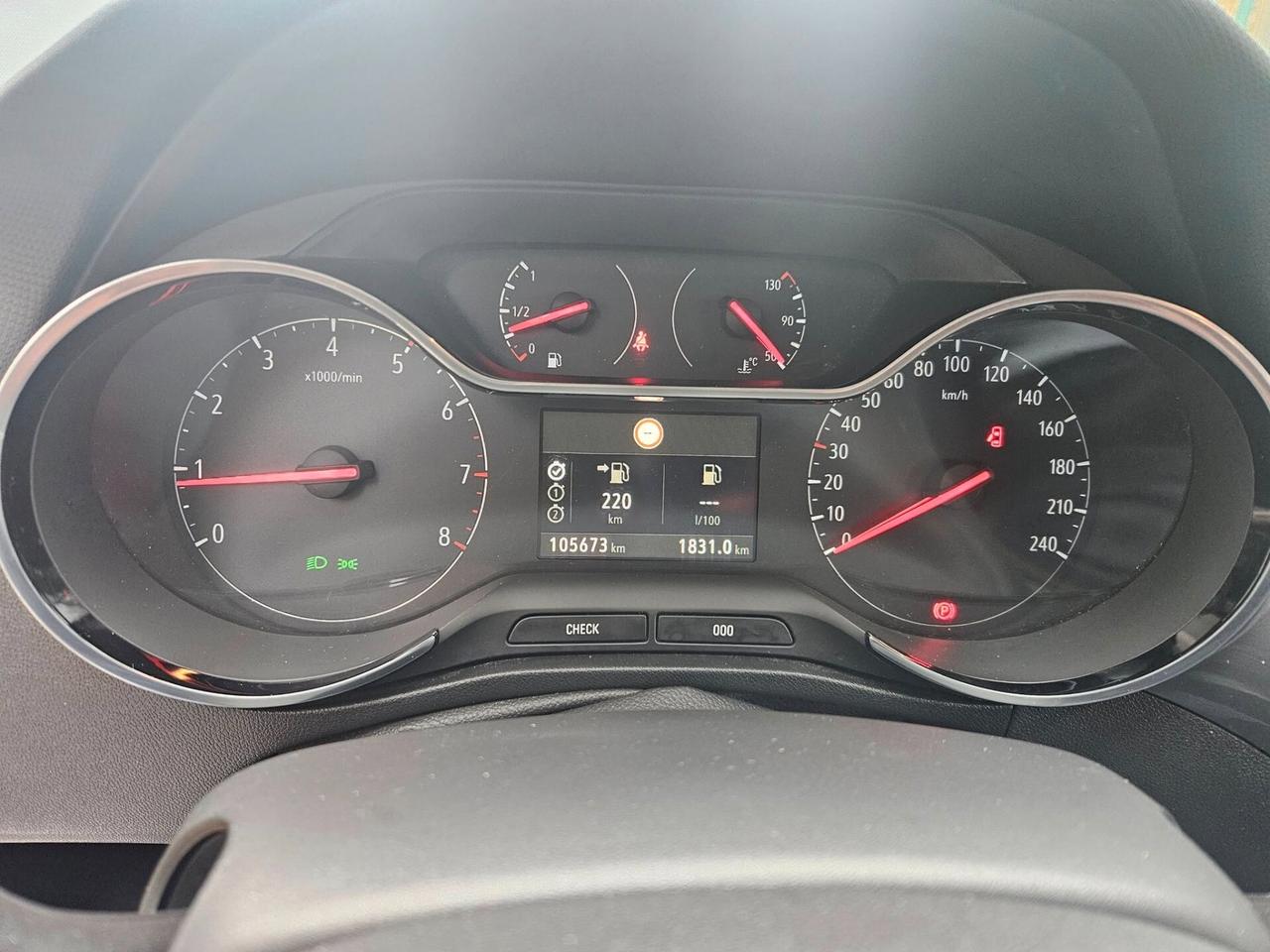 Opel Crossland X 1.5 ECOTEC D 110 CV Start&Stop Innovation