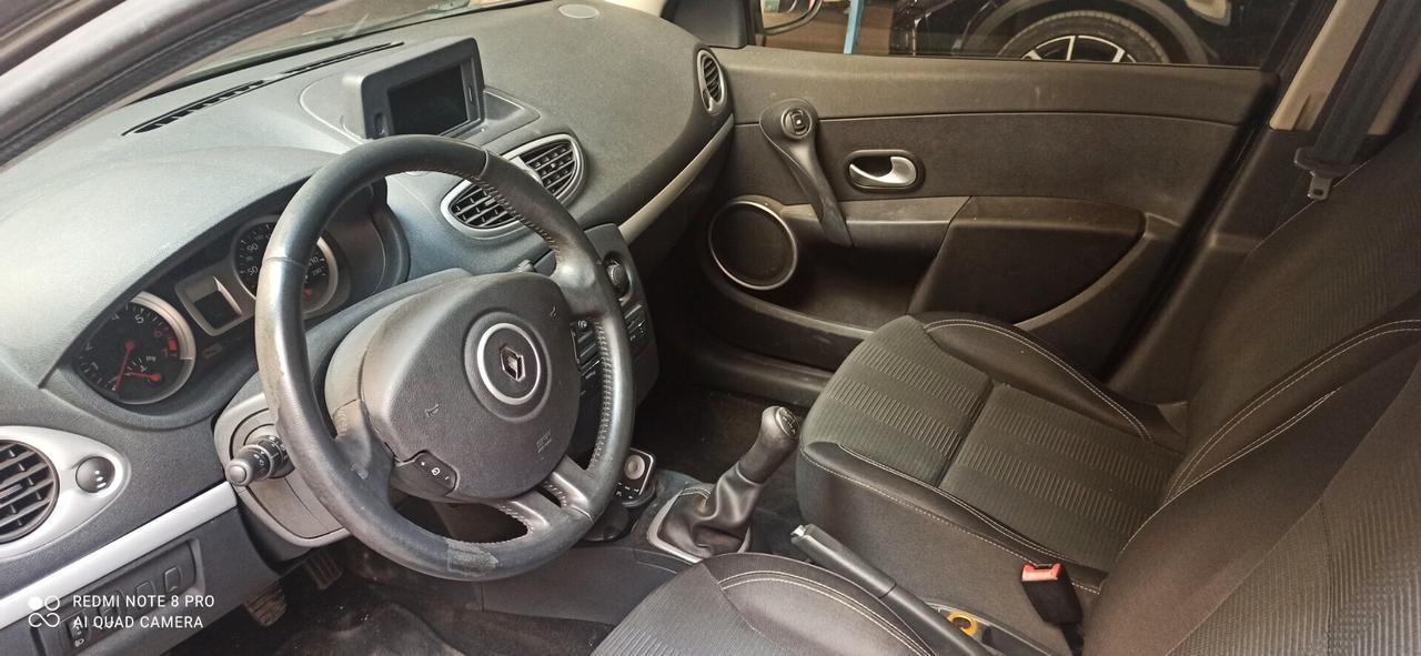 Renault Clio 1.2 16V 5 porte Luxe
