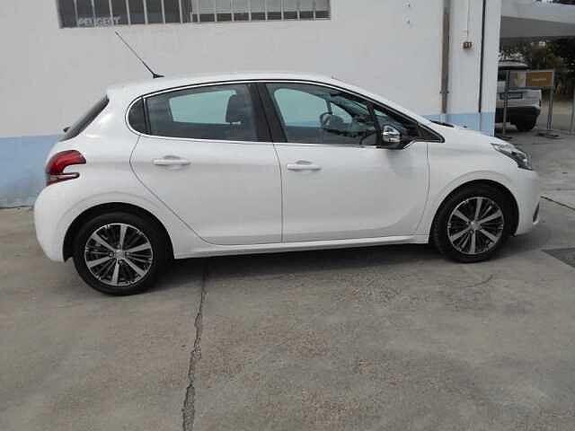 Peugeot 208 HDi 100 5p Allure Finanziato