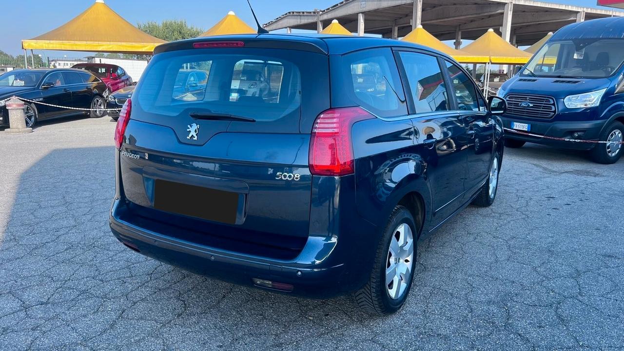 Peugeot 5008 1.6 HDi 112CV Business
