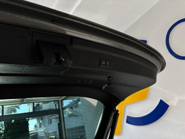 AUDI Q3 35 TDI quattro S tronic S line edition