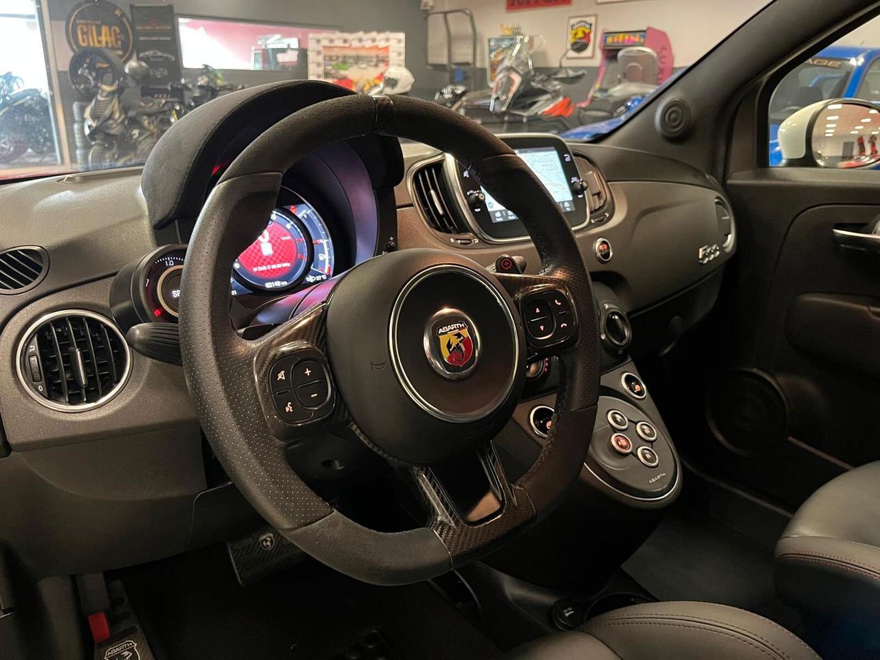 Abarth 595 1.4 Turbo T-Jet 180 CV Esseesse