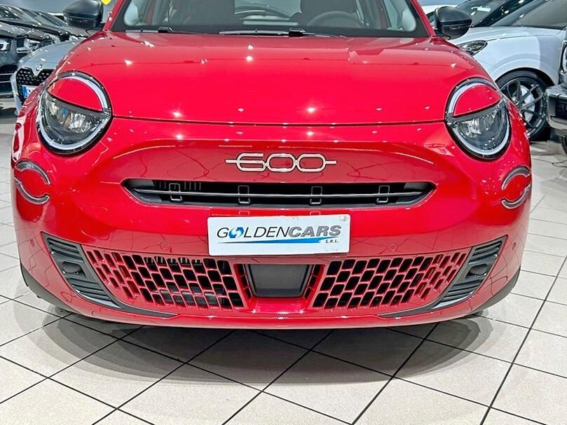 Fiat 600 Hybrid 110 CV DCT MHEV Pop