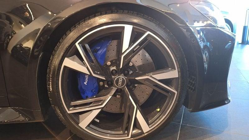 Audi A6 RS 6 Avant 4.0 TFSI V8 quattro tiptronic