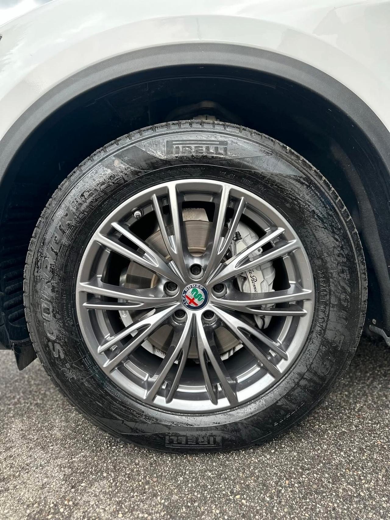 Alfa Romeo Stelvio 2.2 Turbodiesel 210 CV AT8 Q4 Super