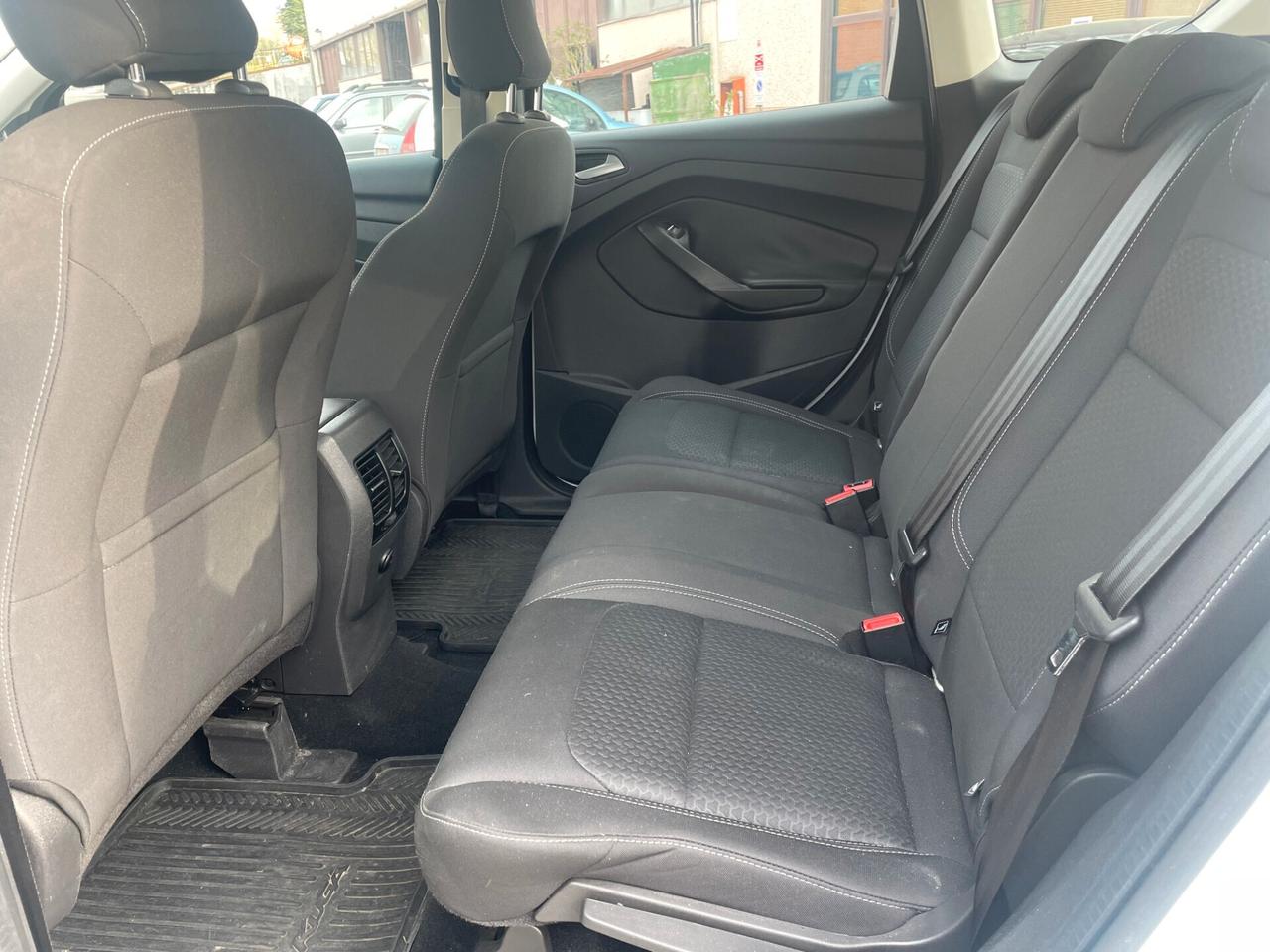 Ford Kuga 1.5 TDCI 120 CV S&S 2WD Titanium