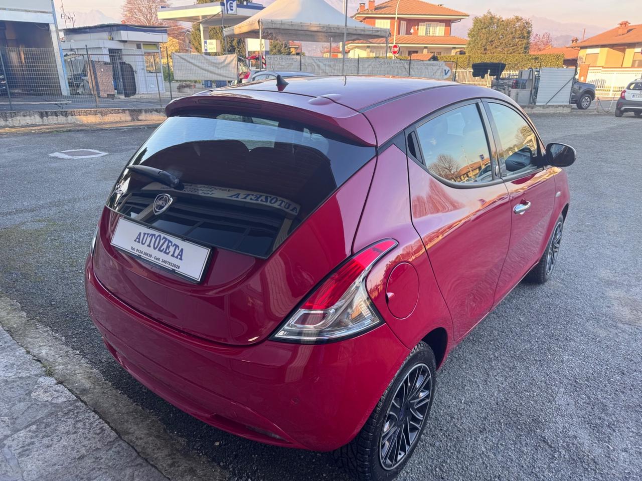 Lancia Ypsilon 1.2 69 CV 5 porte GPL Ecochic Gold