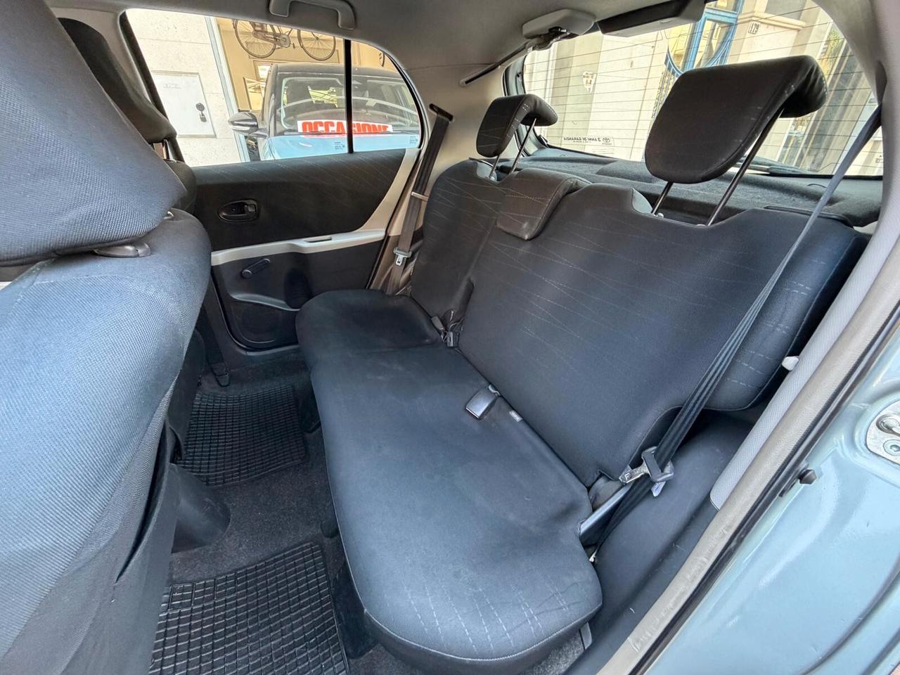 Toyota Yaris 1.0 5 porte Sol