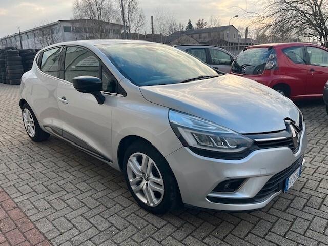 Renault Clio TCe 12V 90 CV GPL 5 porte Moschino Intens