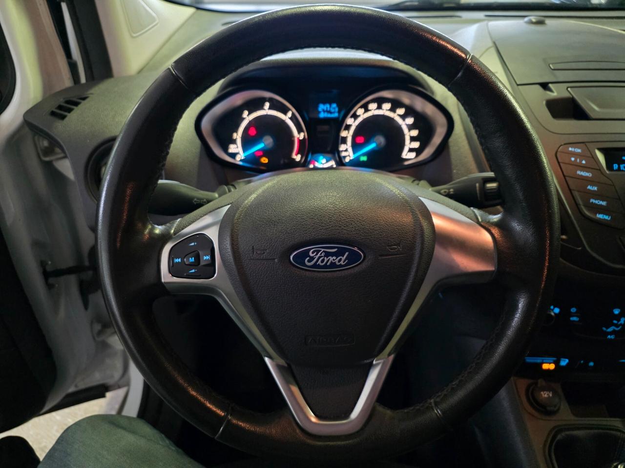 Ford Transit Courier 1.5 TDCi Van autocarro N1 2 posti volume variabile