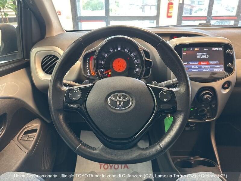 Toyota Aygo Aygo Connect 1.0 VVT-i 72CV 5 porte x-business MMT