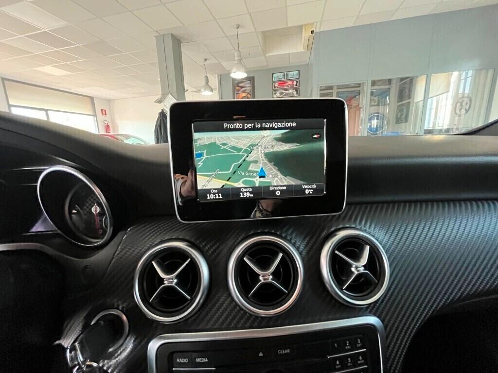 MERCEDES-A 180d Premium my16 - Per Neopatentati