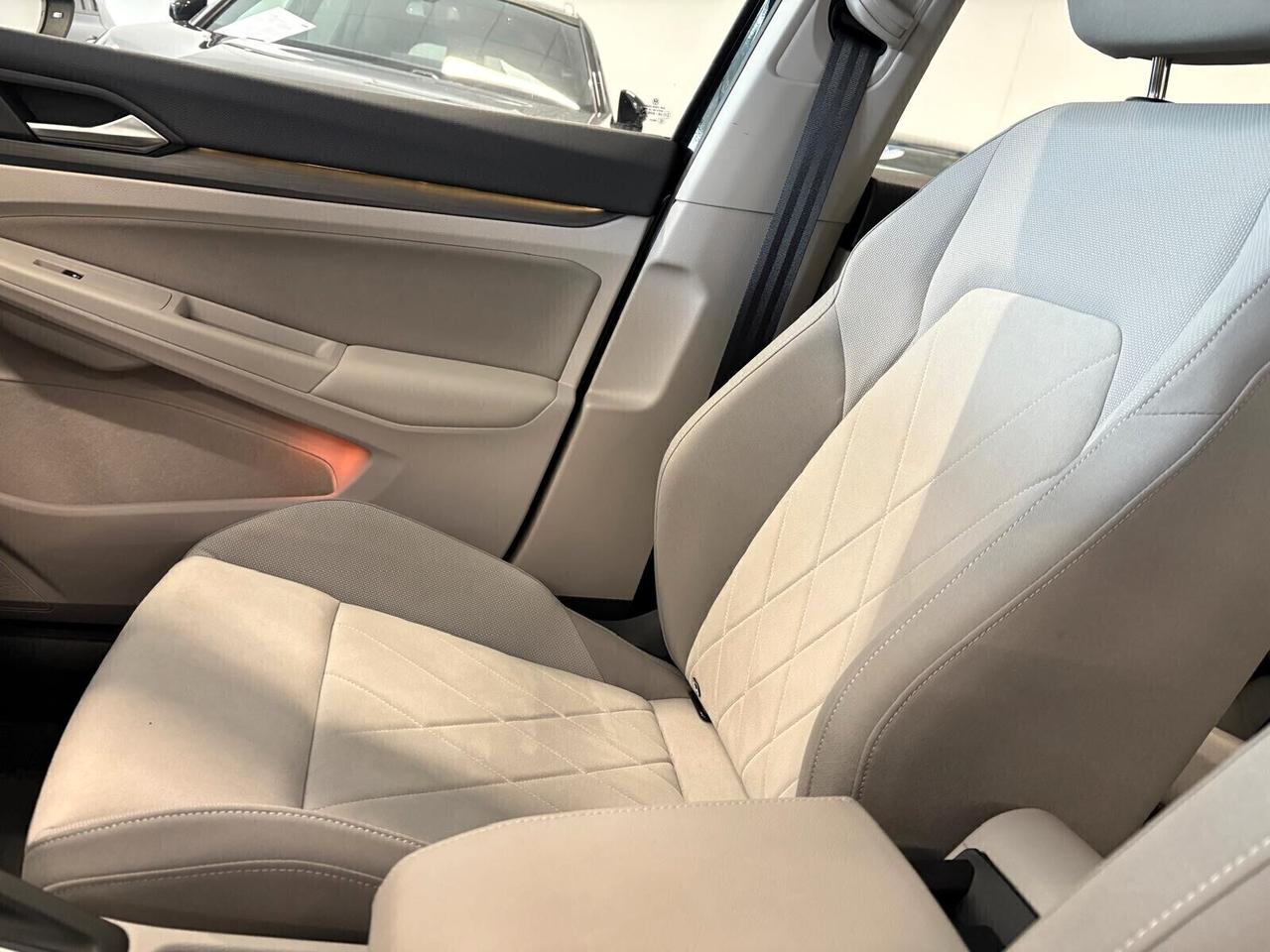 Volkswagen Golf STYLE 1.5 eTSI EVO ACT DSG UNICO PR.