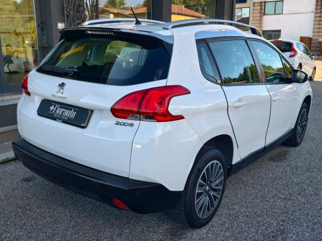 PEUGEOT 2008 PureTech 82 Allure