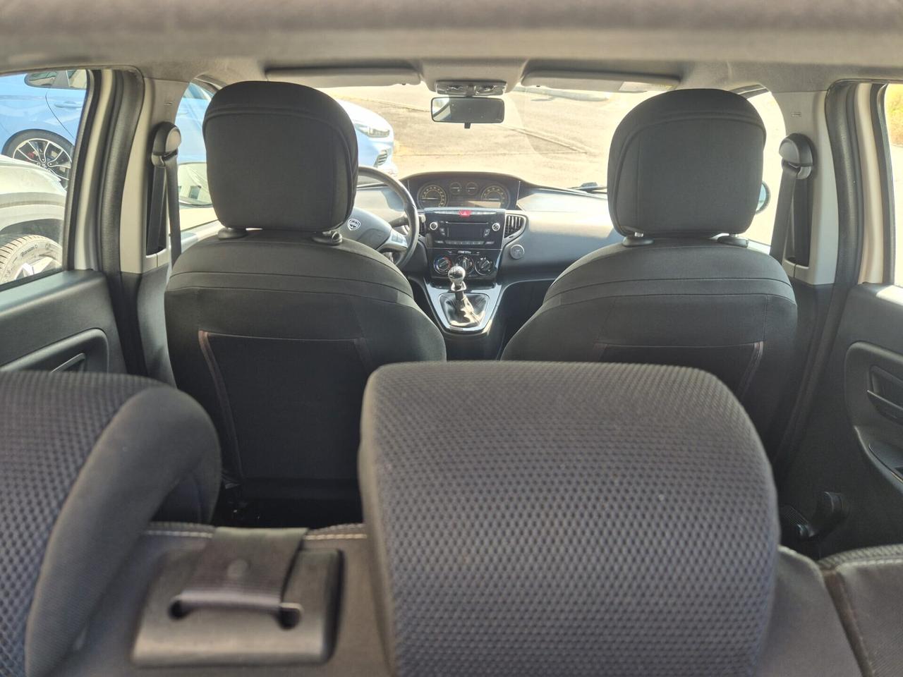 Lancia Ypsilon 1.2 69 CV 5 porte GPL Ecochic S Momodesign
