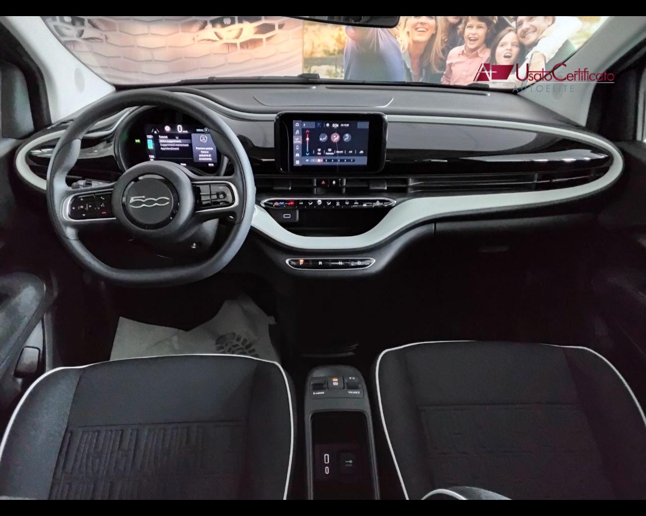 FIAT 500 (2020-->) - 500e Action Berlina 23,8 kWh 190KM