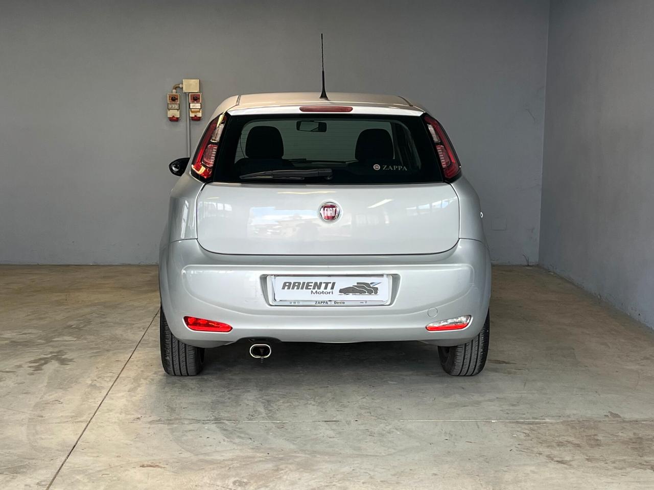 Fiat Punto 1.2cc LOUNGE 69cv EURO6B 5 P.TE - OK NEOPAT.