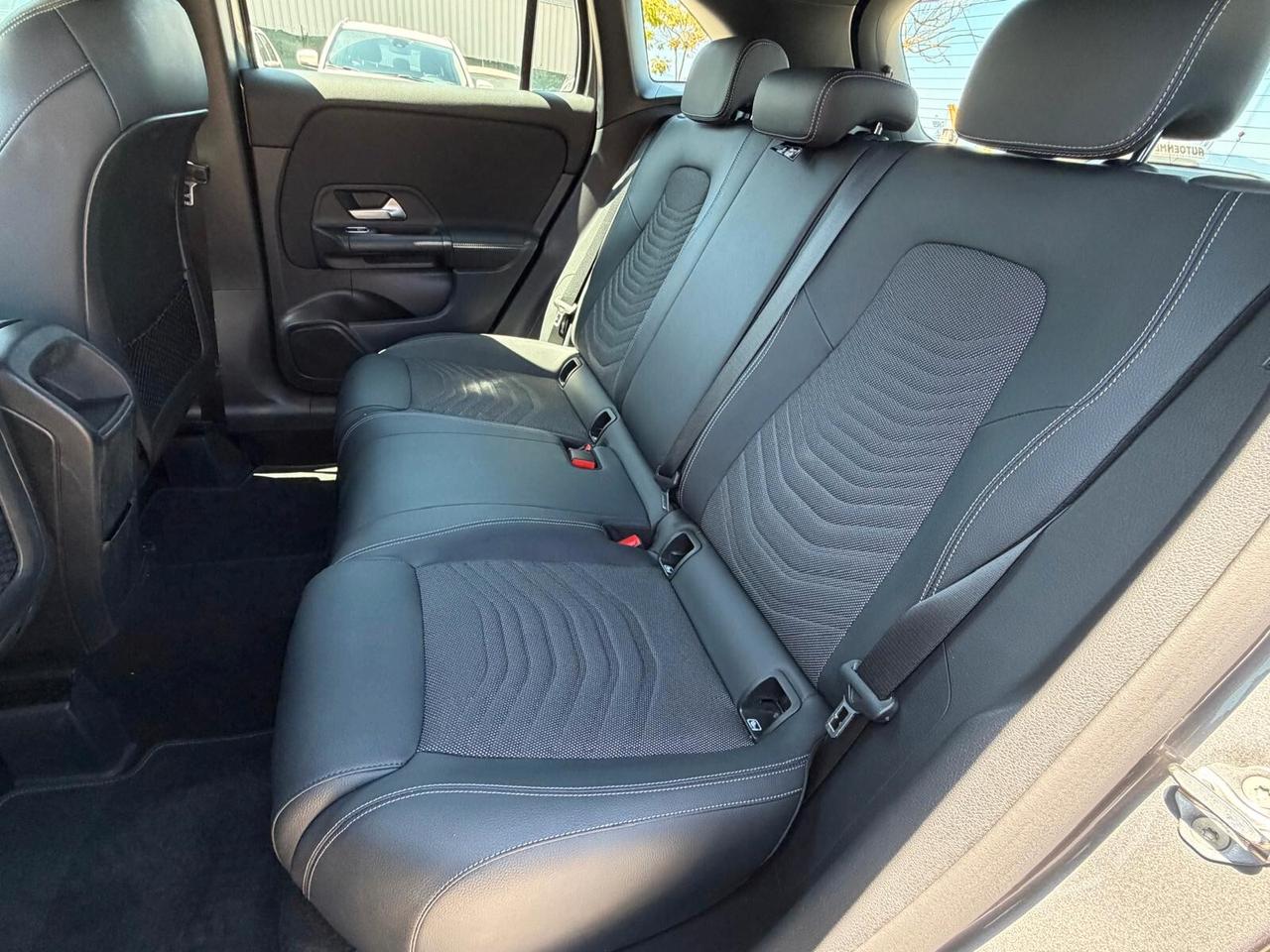 Mercedes-benz GLA 200 d Automatic Sport