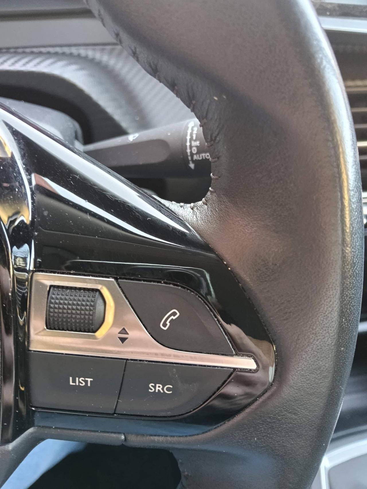 Peugeot 2008 BlueHDi 110 S&S Allure Pack