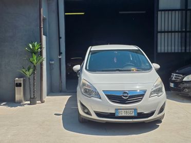 Opel Meriva 1.7 CDTI 110CV b-color Panoramic