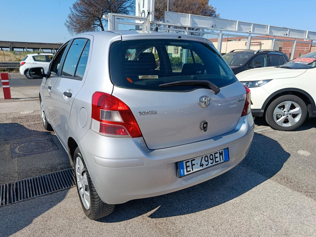 Toyota Yaris 1.0 5 porte Sol 2011