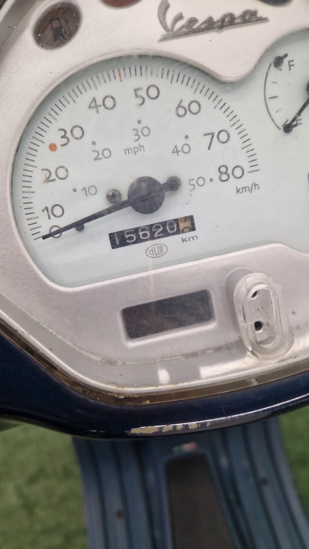 Piaggio Vespa 50 LX