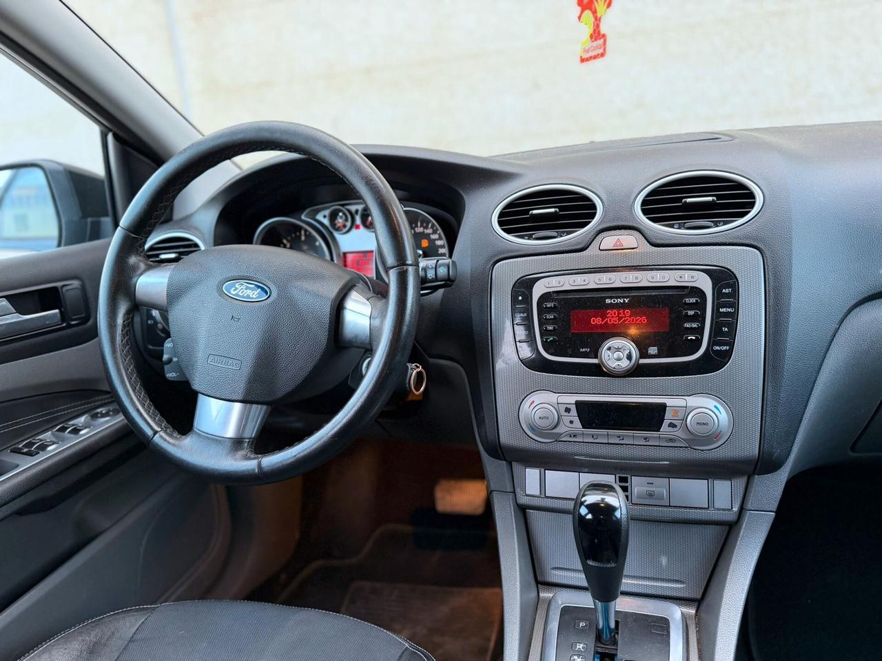 FORD FOCUS 2.0 TITANIUM CAMBIO AUTOMATICO