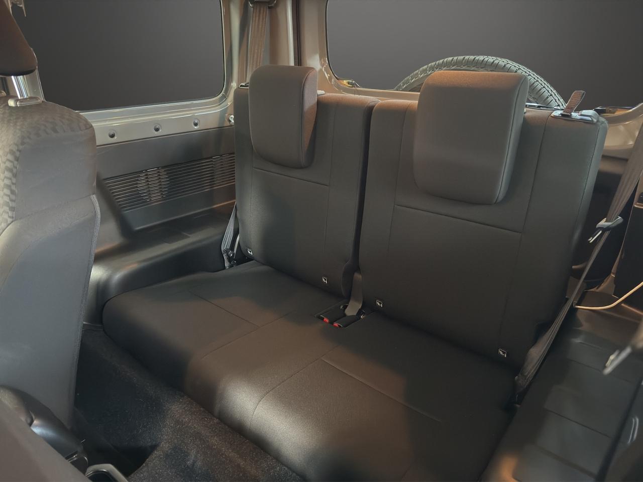 Suzuki Jimny 1.5 5MT Top