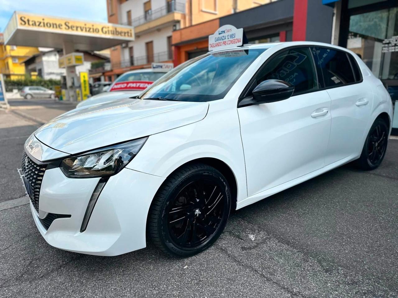 Peugeot 208 1.2 automatica neopatentati